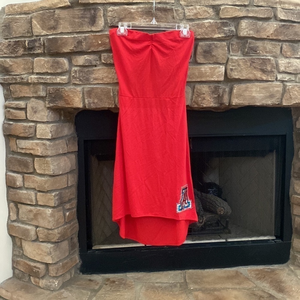 NWT Chicka-d Universal of Arizona strapless, high-low dress, with open back. L